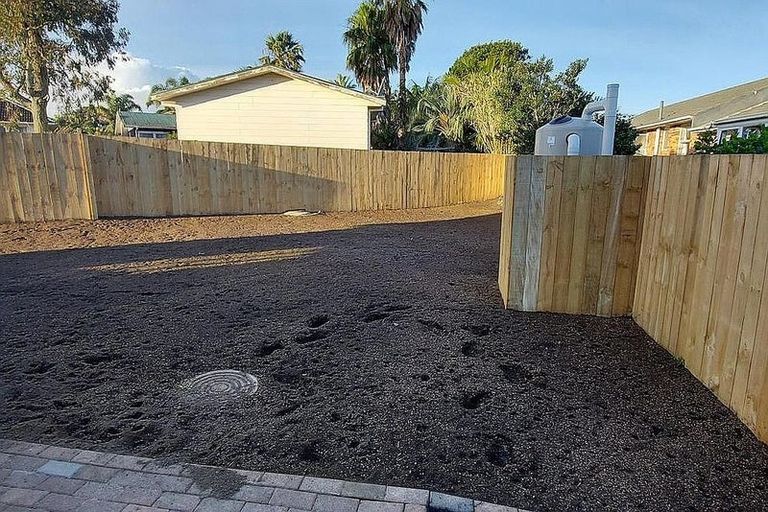 Photo of property in 29a Mackenzie Street, Te Atatu South, Auckland, 0610