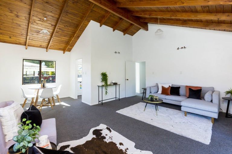 Photo of property in 1 Moonstone Grove, Birchville, Upper Hutt, 5018