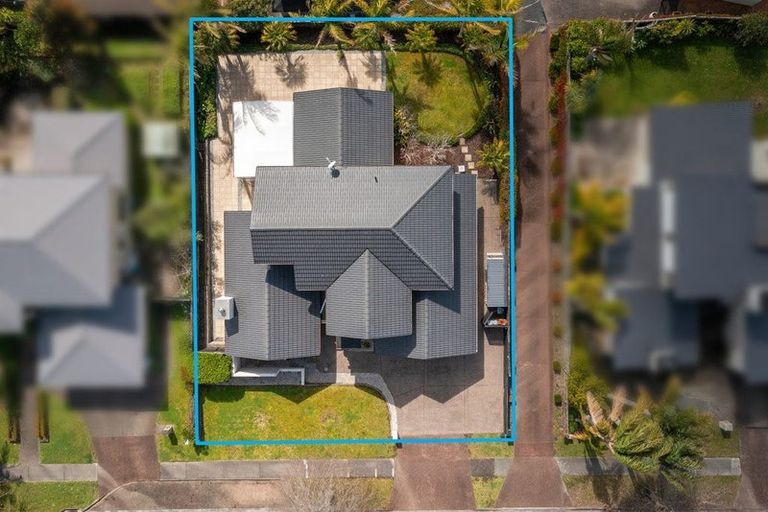Photo of property in 19 English Oak Drive, Schnapper Rock, Auckland, 0632