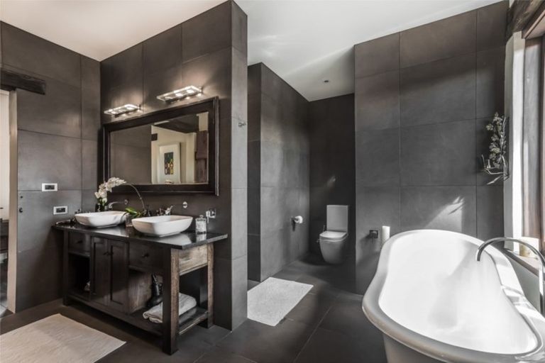 Photo of property in 390 Clevedon Kawakawa Road, Clevedon, Papakura, 2585