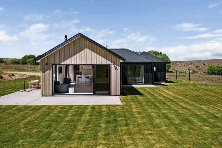 Photo of property in 30 Porter Lane, Springvale, Alexandra, 9391