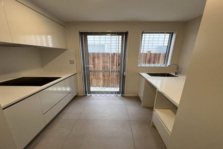 Photo of property in 16 Hikuawa Road, Flat Bush, Auckland, 2019
