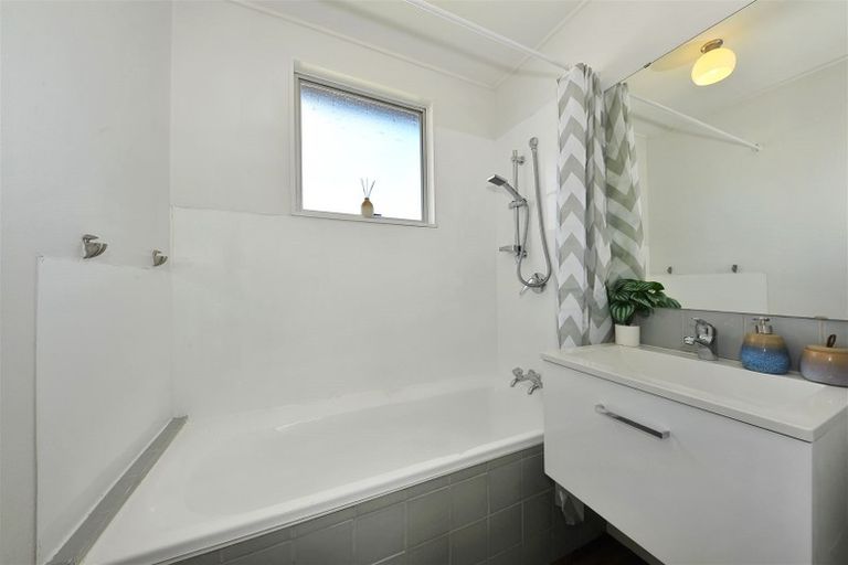 Photo of property in 4/25 Vienna Street, Waltham, Christchurch, 8023