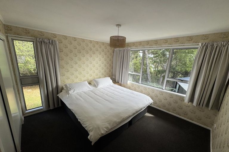 Photo of property in 7 Sykes Avenue, Hatfields Beach, Orewa, 0931