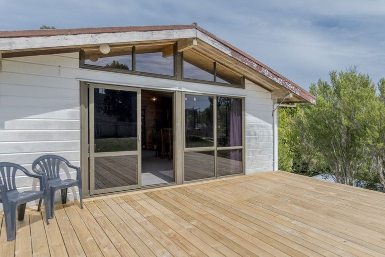 Photo of property in 10 Toroa Road, Otaihanga, Paraparaumu, 5036