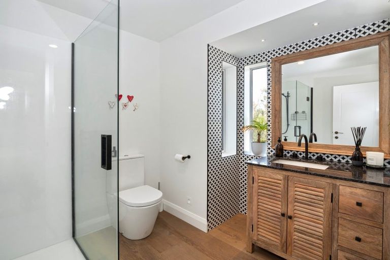 Photo of property in 153 Karewa Parade, Papamoa Beach, Papamoa, 3118