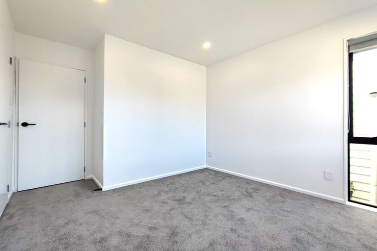 Photo of property in 21 Biokovo Street, Massey, Auckland, 0614