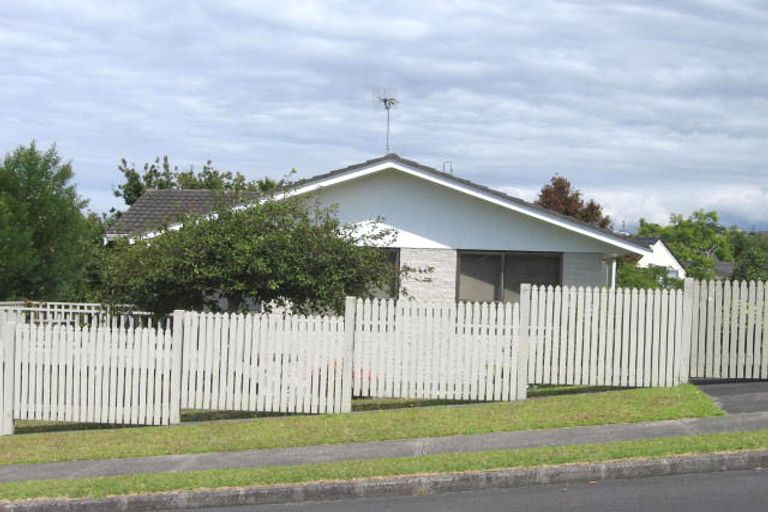 Photo of property in 125 Weatherly Road, Torbay, Auckland, 0630
