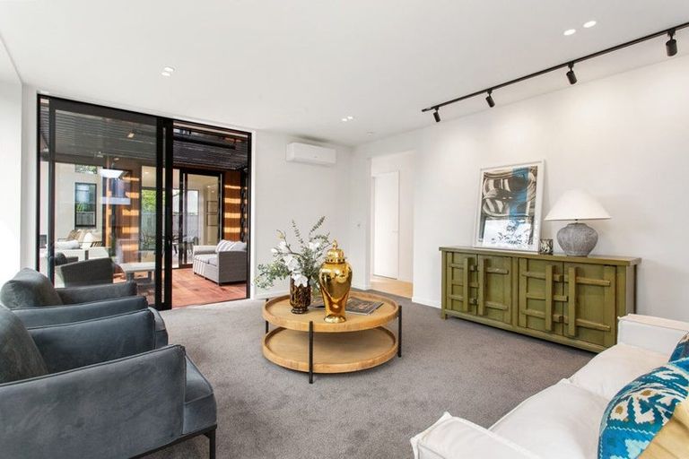 Photo of property in 48 Puriri Street, Riccarton, Christchurch, 8041