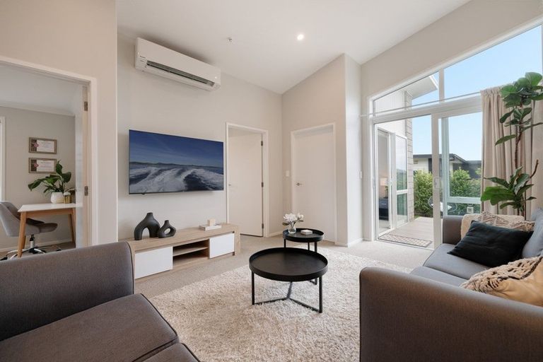 Photo of property in 20b Komata Crescent, Papamoa Beach, Papamoa, 3118