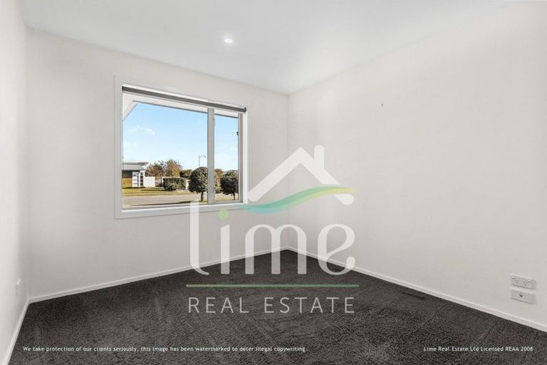 Photo of property in 40 Brockelbank Drive, Kaiapoi, 7630