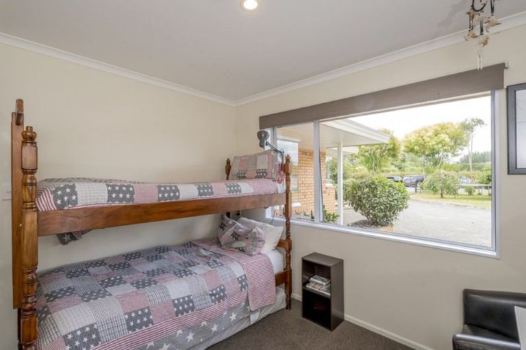 Photo of property in 118 School Road, Te Horo, Otaki, 5582