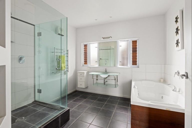 Photo of property in 298 Mahurangi West Road, Puhoi, Warkworth, 0983