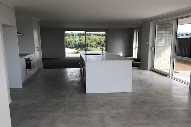 Photo of property in 29 Pioneer Crescent, Omokoroa, 3114