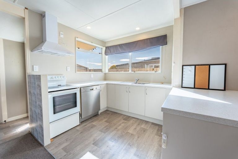 Photo of property in 35 Raymond Street, West End, Timaru, 7910