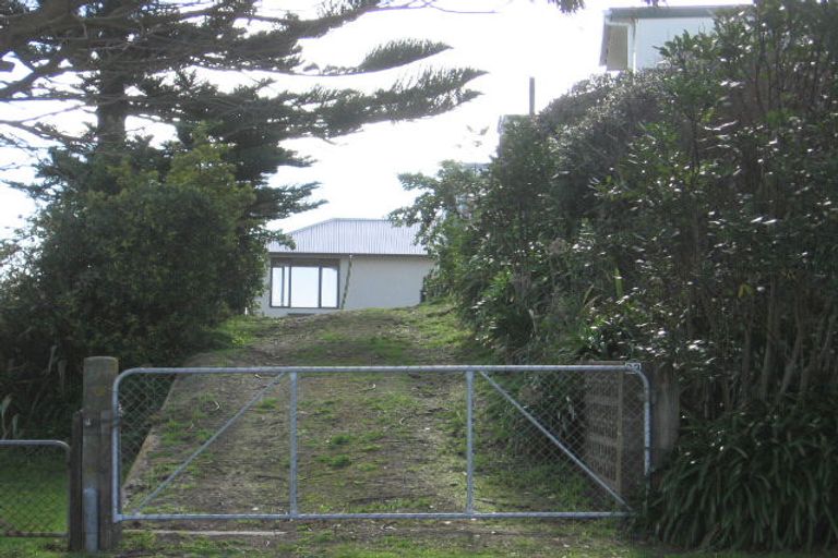 Photo of property in 23 Robbie Street, Foxton Beach, Foxton, 4815
