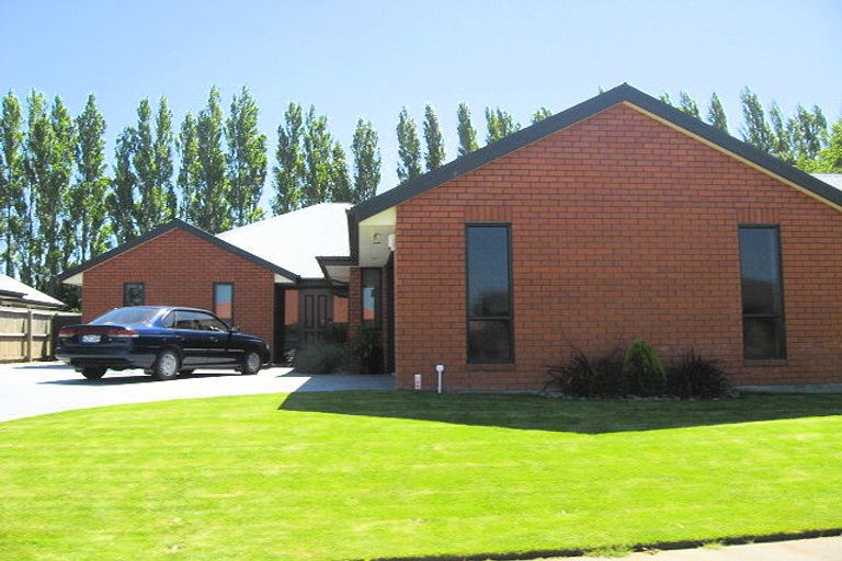 Photo of property in 43 Woodhurst Drive, Casebrook, Christchurch, 8051