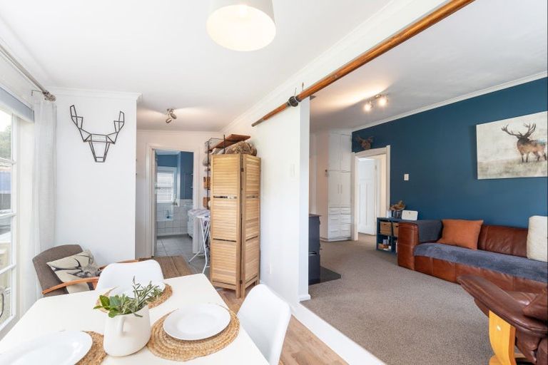 Photo of property in 21a Korau Grove, Stokes Valley, Lower Hutt, 5019