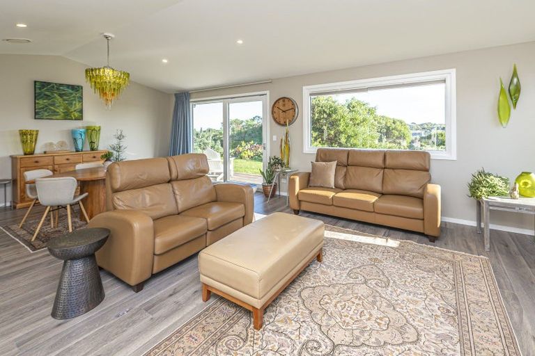 Photo of property in 12 Longbeach Drive, Castlecliff, Whanganui, 4501