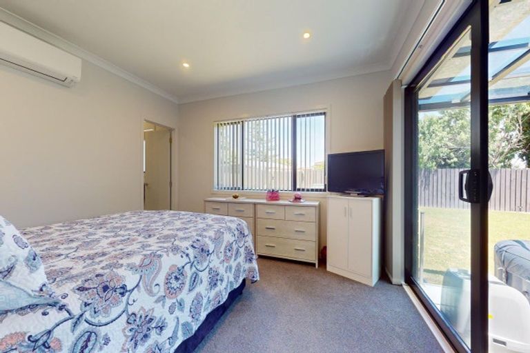 Photo of property in 6 Fuller Close, Levin, 5510