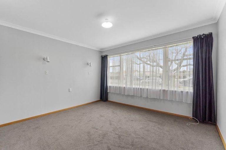 Photo of property in 605 Queen Street East, Levin, 5510