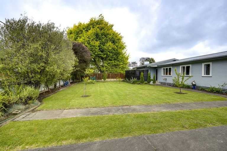 Photo of property in 11 Eton Street, Taradale, Napier, 4112
