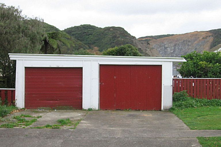 Photo of property in 51 Milne Crescent, Taita, Lower Hutt, 5011