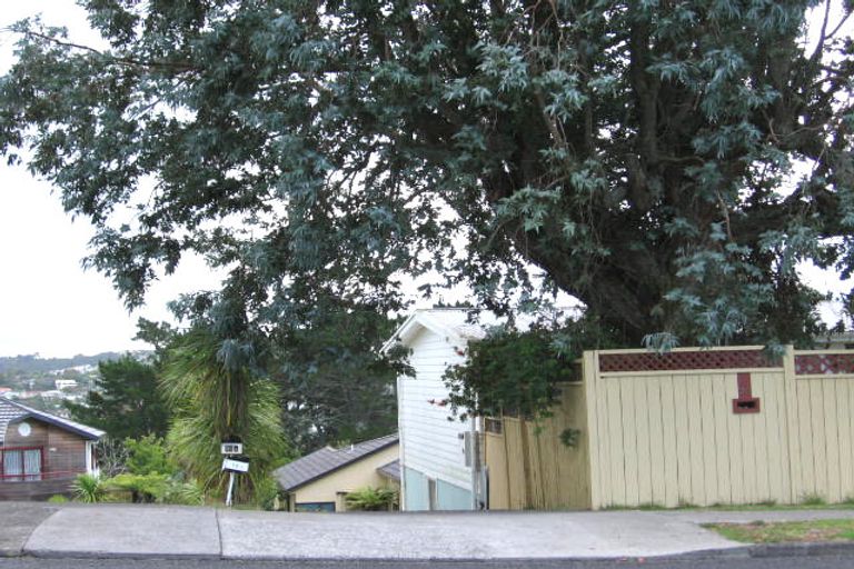 Photo of property in 20a Deep Creek Road, Torbay, Auckland, 0630