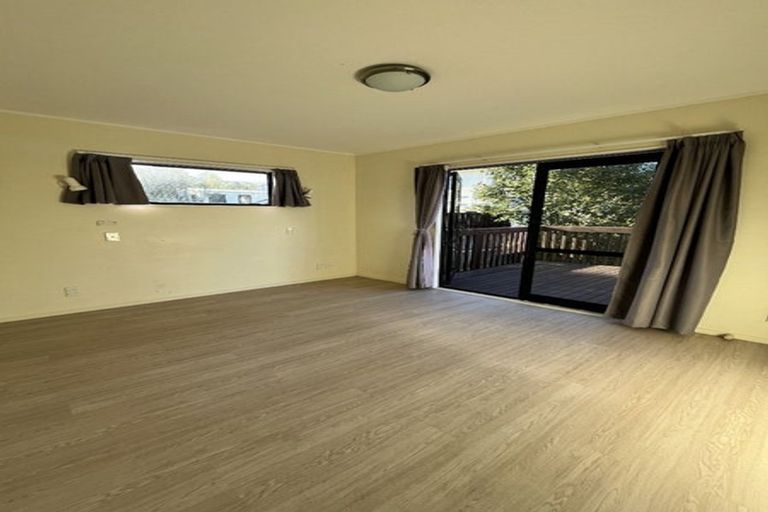 Photo of property in 2/10 Belmont Terrace, Milford, Auckland, 0620