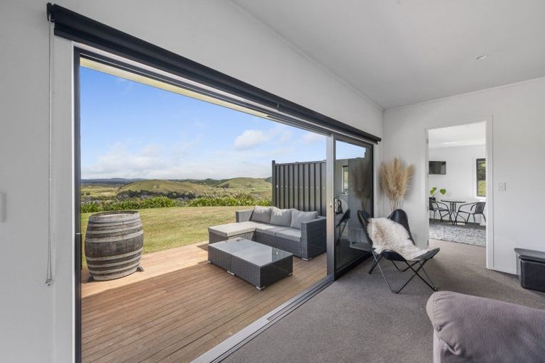 Photo of property in 49 Seafield Road, Eskdale, Napier, 4182