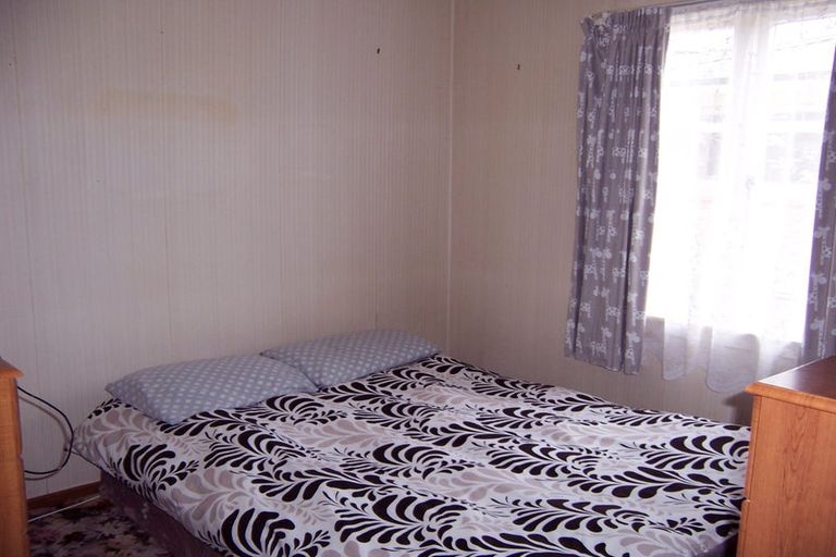 Photo of property in 87 Half Mile Road, Tuatapere, 9620