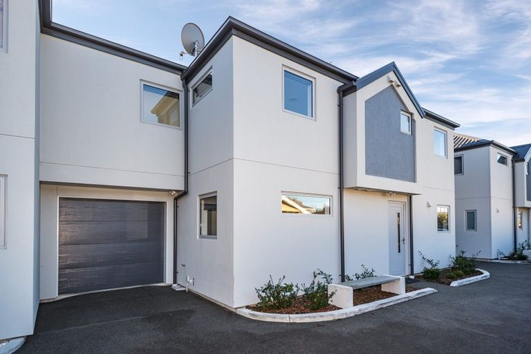 Photo of property in 55 Matipo Street, Riccarton, Christchurch, 8041