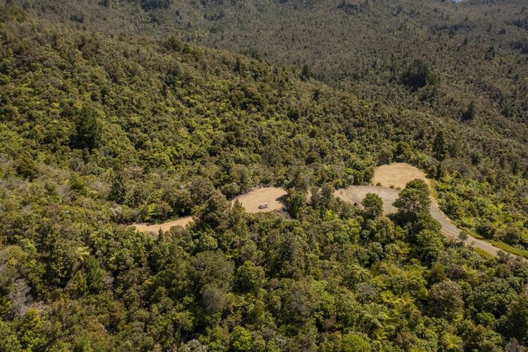 Photo of property in 180 Silverstream Falls Row, Whenuakite, Whitianga, 3591