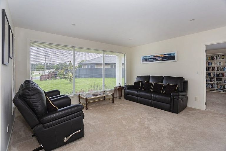 Photo of property in 3a Weston Road, Holmes Hill, Oamaru, 9401