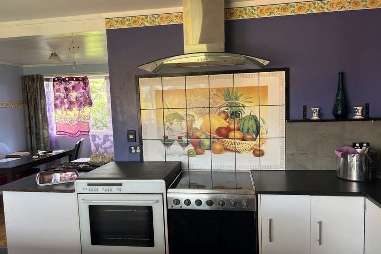 Photo of property in 48 Elliott Road, Woodville, 4998