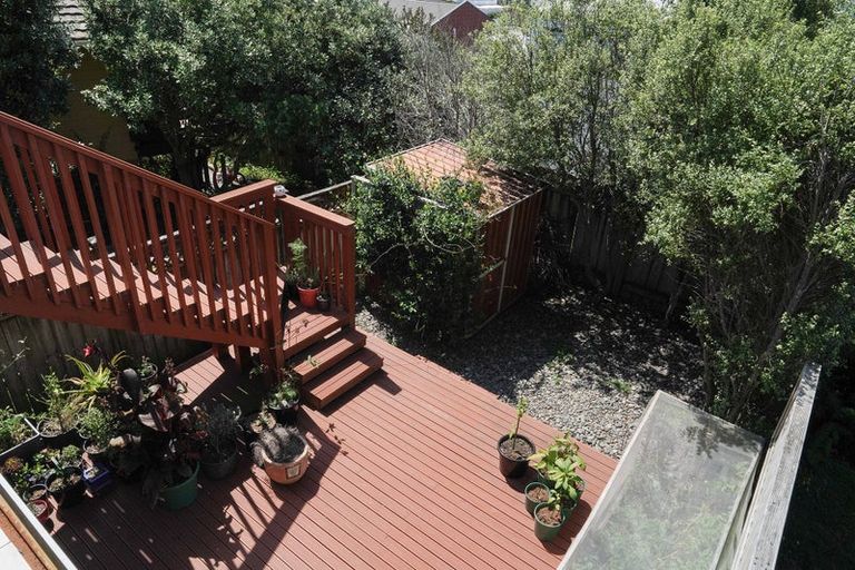 Photo of property in 1/143a Wiseley Road, West Harbour, Auckland, 0618