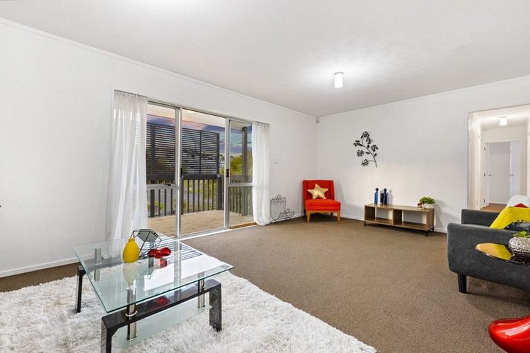 Photo of property in 24 Garton Drive, Massey, Auckland, 0614
