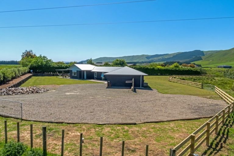 Photo of property in 69 Williams Road, Tokomaru, Palmerston North, 4474