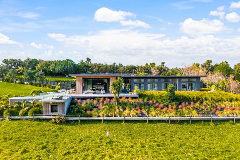 Photo of property in 120 Robert Hastie Drive, Mangawhai, 0573