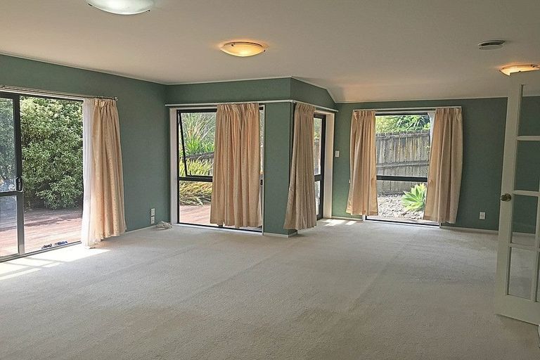 Photo of property in 1/8 Daria Place, Northpark, Auckland, 2013