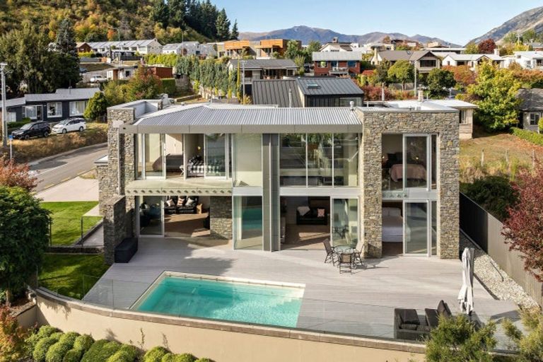 Photo of property in 9 Stewart Street, Frankton, Queenstown, 9300