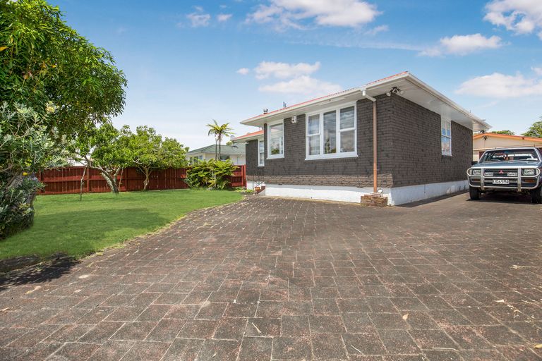 Photo of property in 31 Claymore Street, Manurewa, Auckland, 2102