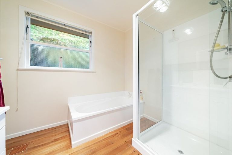 Photo of property in 26 Akatea Road, Korokoro, Lower Hutt, 5012
