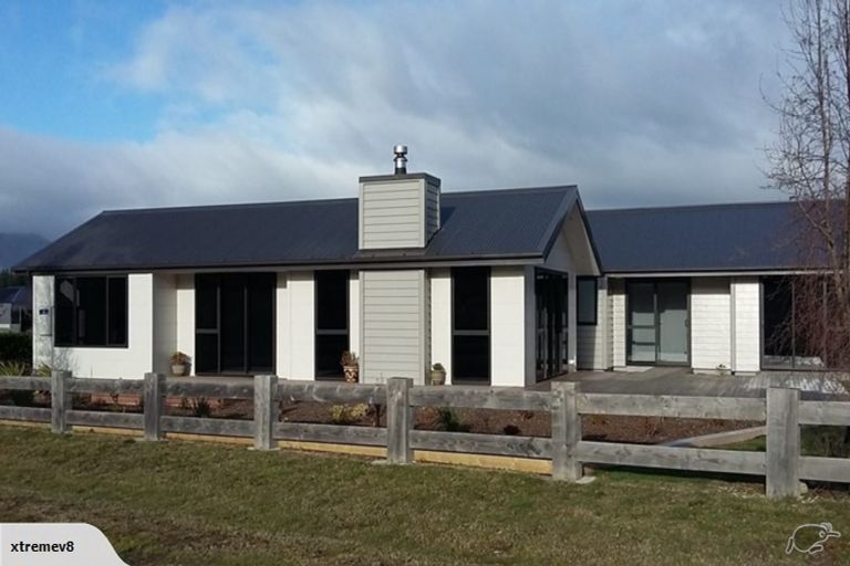 Photo of property in 2 Tennyson Close, Hanmer Springs, 7334