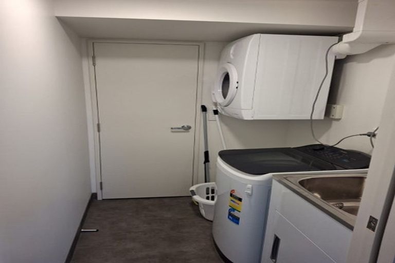 Photo of property in 103 Rattray Street, Riccarton, Christchurch, 8041