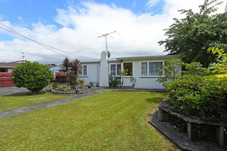 Photo of property in 9 Lane Street, Wallaceville, Upper Hutt, 5018