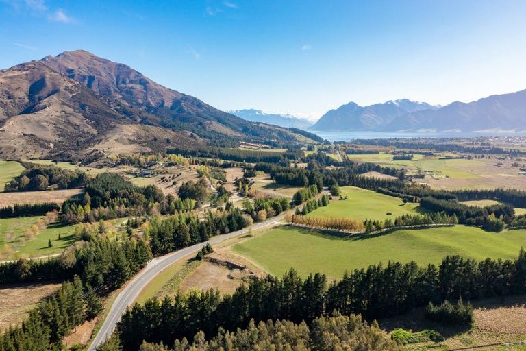 Photo of property in 836 Lake Hawea-albert, Albert Town, Wanaka, 9382
