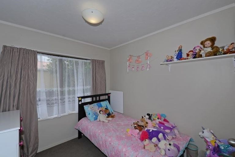 Photo of property in 12 Delaware Grove, Totara Park, Upper Hutt, 5018