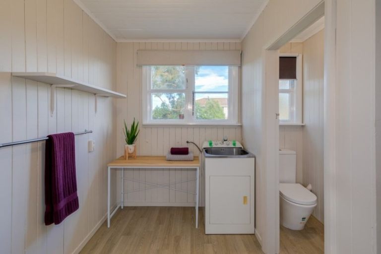 Photo of property in 113 Bowhill Road, New Brighton, Christchurch, 8083