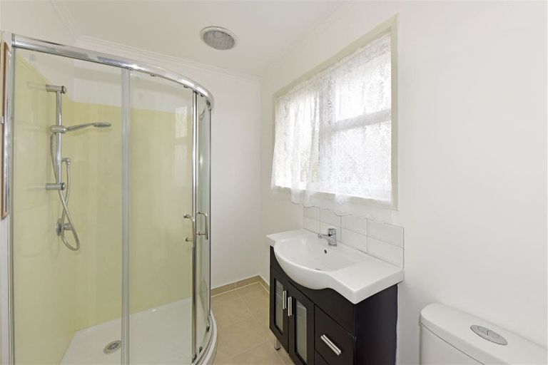 Photo of property in 9 Lyall Place, Bryndwr, Christchurch, 8053